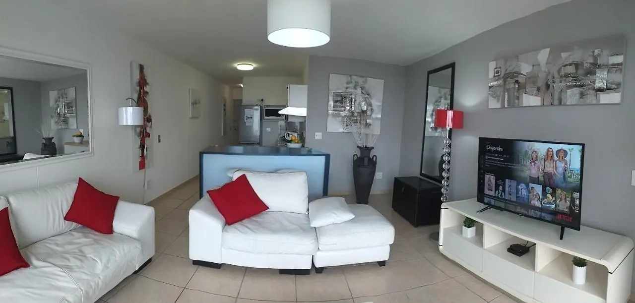 Sea Spray Apartment Bloubergstrand 0*,  South Africa